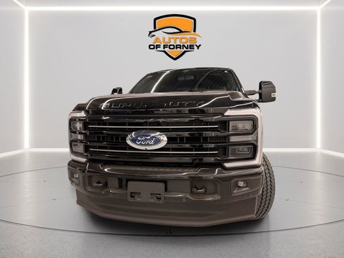 Used 2025 Ford F250 Platinum w/ FX4 Off-Road Package AWD/4WD image 5