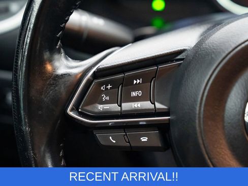 Used 2017 MAZDA MAZDA3 Touring image 16