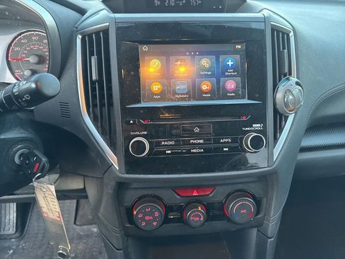 Used 2019 Subaru Crosstrek 2.0i Premium image 8