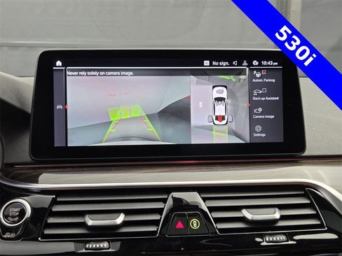 Used 2021 BMW 530i w/ Premium Package image 30
