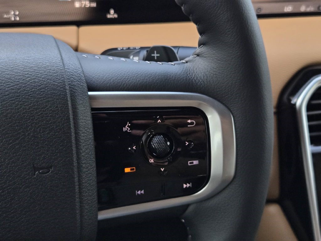 New 2026 Nissan Armada SL w/ Captain's Chari Seat Package AWD/4WD image 26