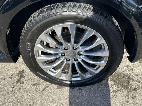 Used 2016 INFINITI QX80 Luxe w/ 22" Wheel Package image 9