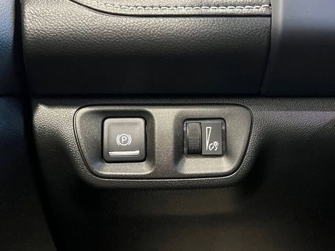 Used 2020 GMC Acadia SLE w/ Driver Convenience Package FWD image 18
