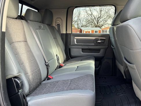 Used 2018 RAM 2500 Big Horn w/ Harvest Edition image 28