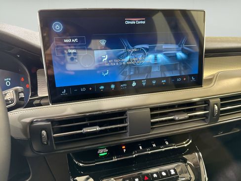 New 2026 Lincoln Corsair Premiere AWD/4WD image 20