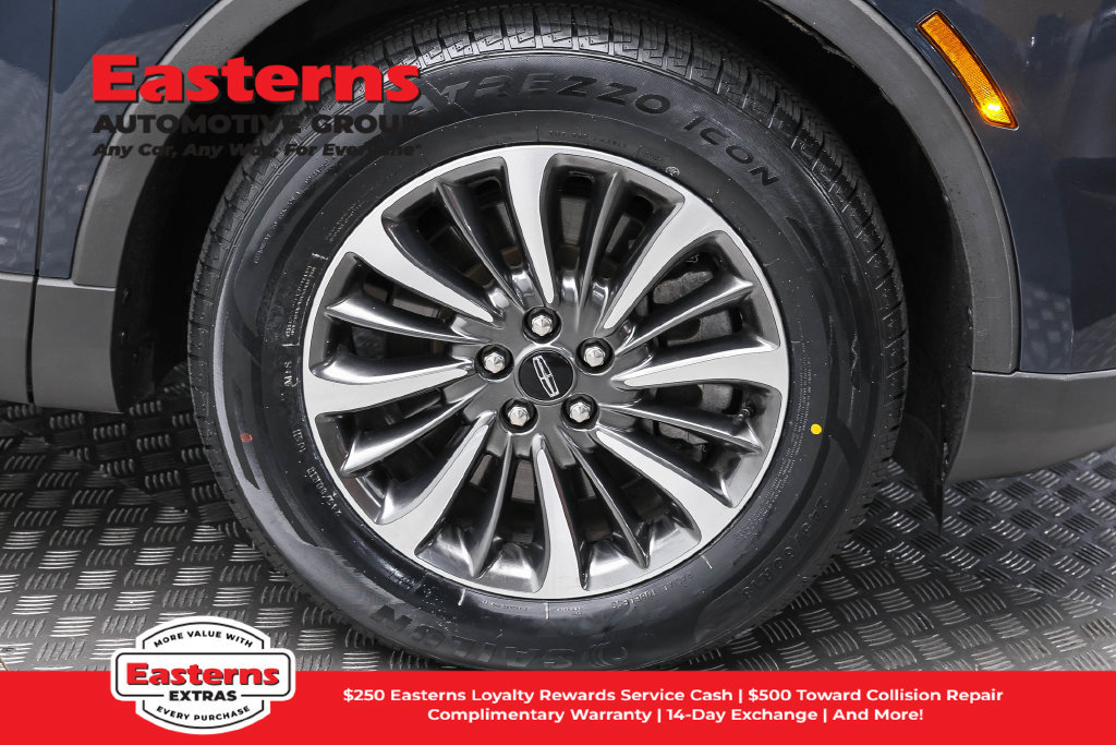 Used 2023 Lincoln Nautilus AWD image 32