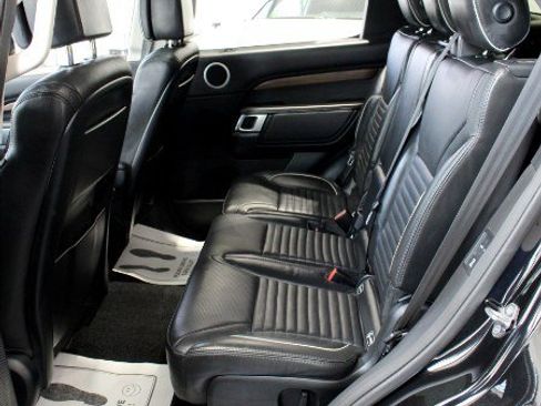 Used 2020 Land Rover Discovery HSE Luxury AWD/4WD image 18