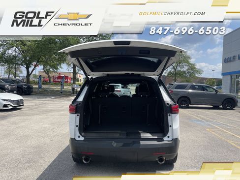 Certified 2023 Chevrolet Traverse RS FWD image 10