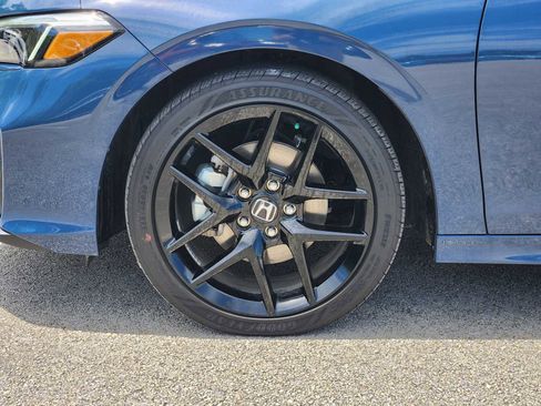 Used 2025 Honda Civic Sport image 9