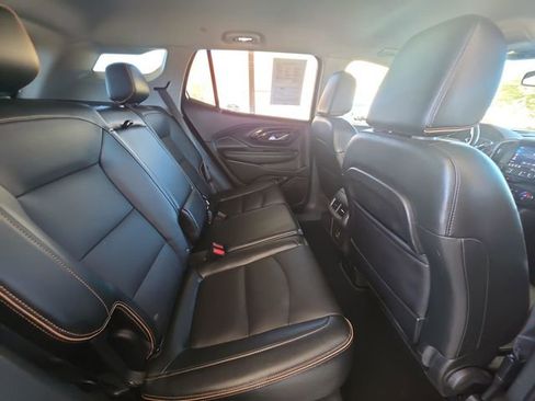 Used 2023 GMC Terrain AT4 image 25