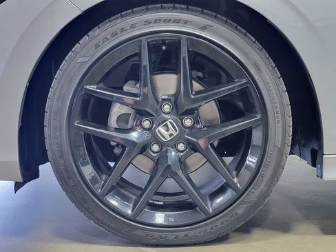 Certified 2024 Honda Civic Sport image 9
