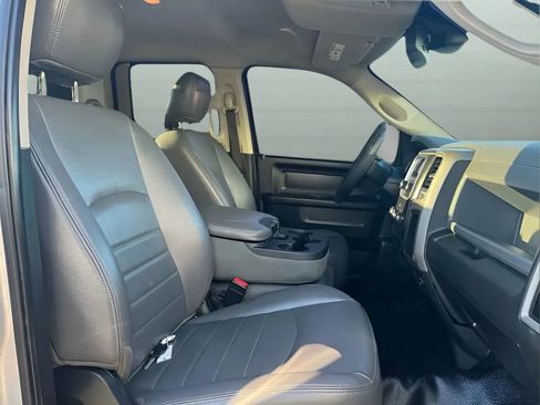 Used 2020 RAM 1500 Classic SLT AWD/4WD image 13