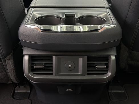 Used 2025 Ford F150 Lariat AWD/4WD image 37