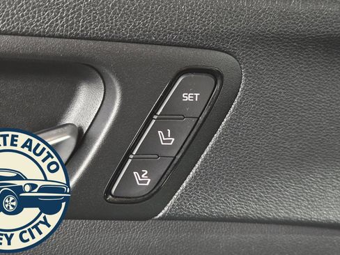 Used 2018 Kia Optima EX w/ Premium Package image 22