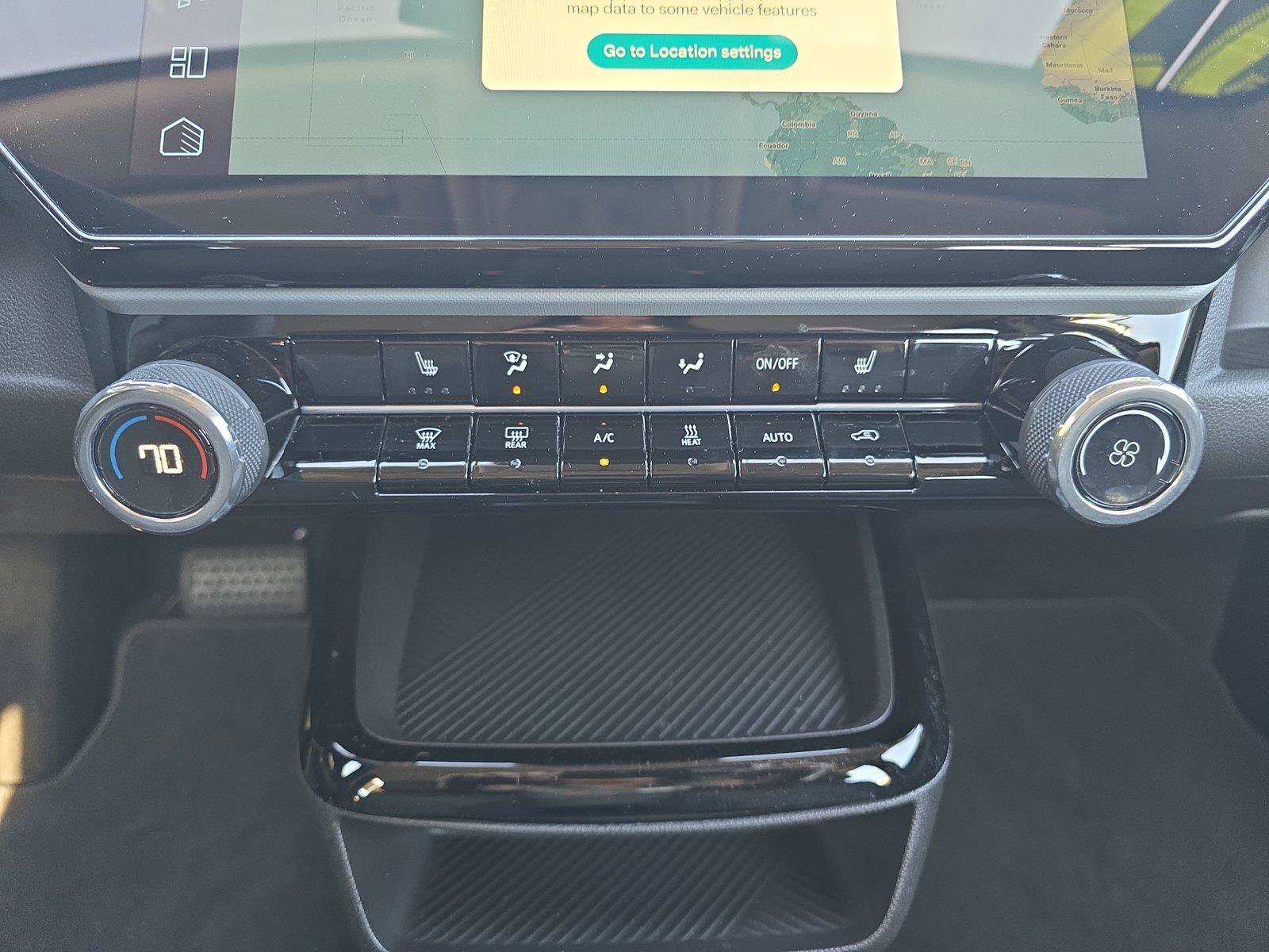 Used 2027 Chevrolet Bolt LT w/ Comfort Package FWD image 18