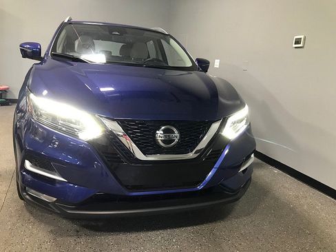 Used 2020 Nissan Rogue Sport SL w/ Premium Package FWD image 8
