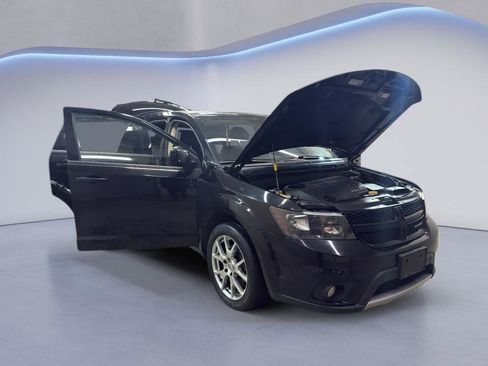 Used 2015 Dodge Journey R/T w/ Flexible Seating Group image 7