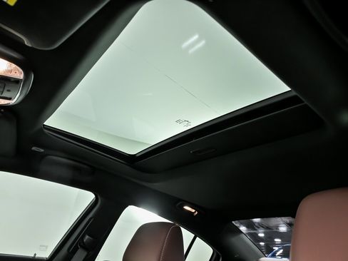 Used 2018 Dodge Charger SRT Hellcat w/ Harman/Kardon Audio Group image 25