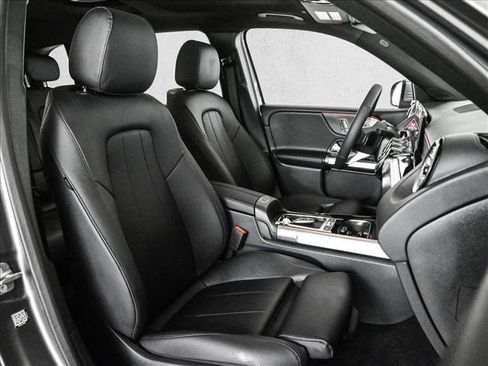 New 2026 Mercedes-Benz GLB 250 4MATIC image 23