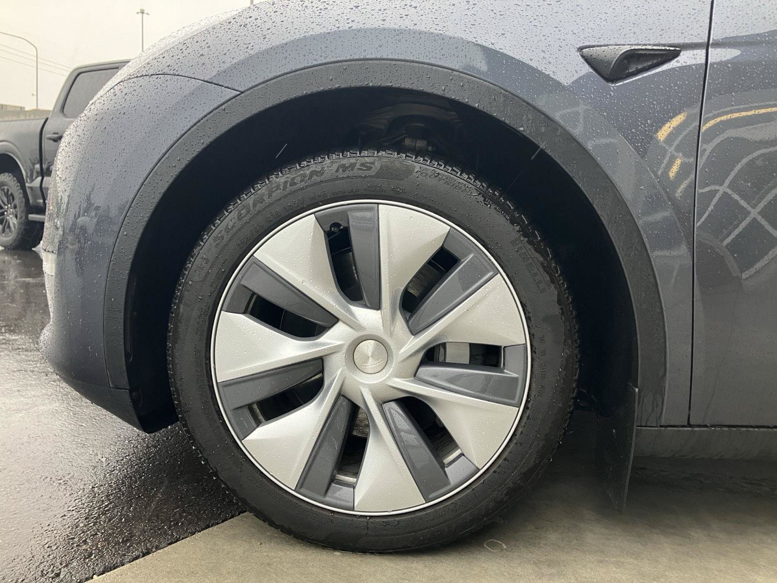 Used 2023 Tesla Model Y Long Range AWD/4WD image 10