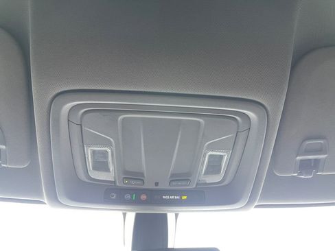 Used 2022 Chevrolet Silverado 1500 Custom image 23