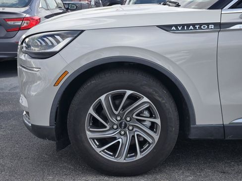 Used 2023 Lincoln Aviator 2WD image 9