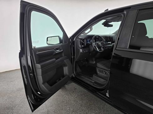 Used 2023 Chevrolet Silverado 1500 LT AWD/4WD image 19