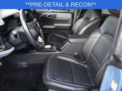 Used 2023 Ford Bronco Badlands image 15