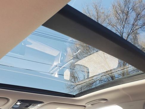 Used 2023 Kia Sorento S w/ Panoramic Sunroof Package AWD/4WD image 31
