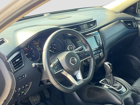 Used 2019 Nissan Rogue SL FWD image 9