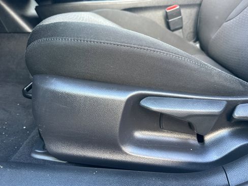 Certified 2022 Toyota Prius LE image 14