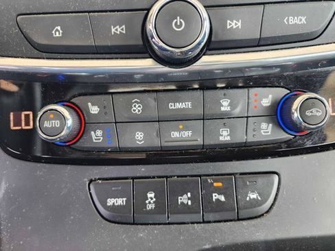 Used 2018 Buick LaCrosse Premium w/ Driver Confidence Package #2 FWD image 22