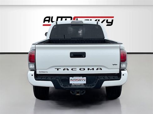 Used 2022 Toyota Tacoma TRD Sport image 6