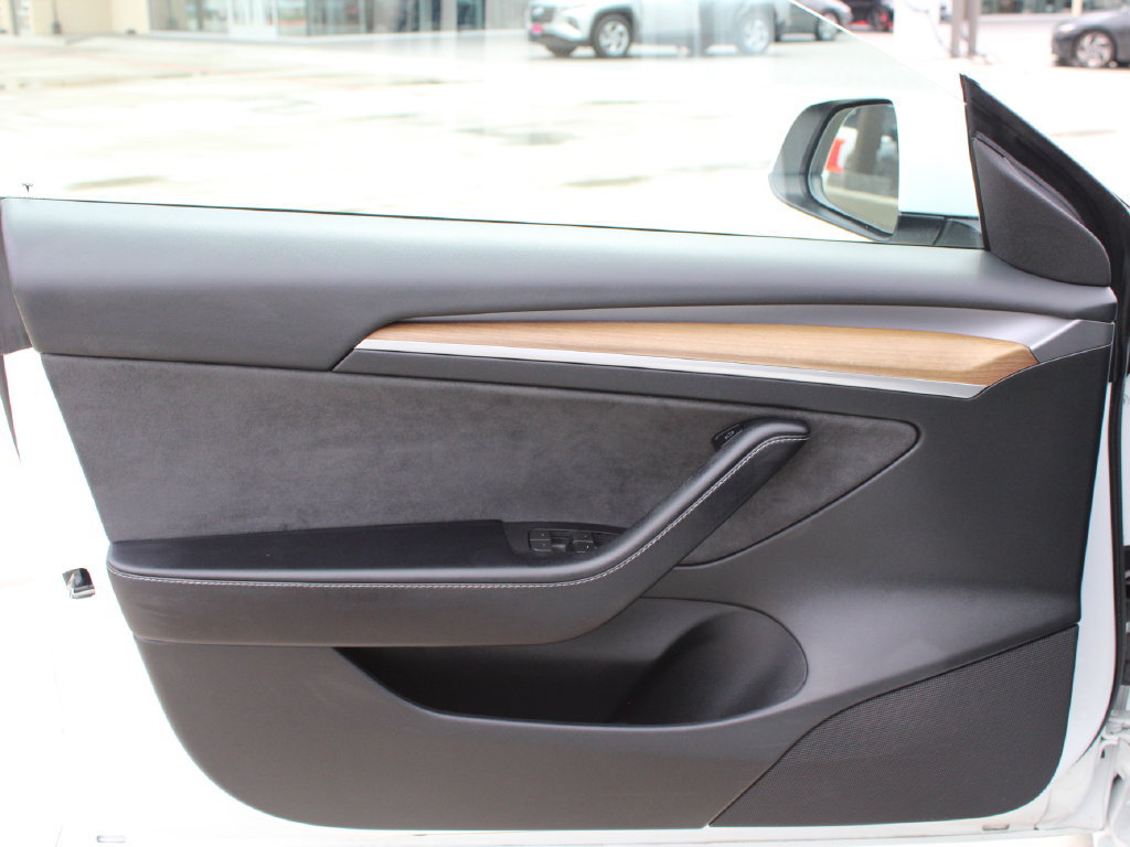 Used 2023 Tesla Model 3 Standard Range RWD image 15