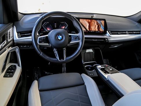 Used 2025 BMW X2 xDrive28i w/ Technology Package image 10