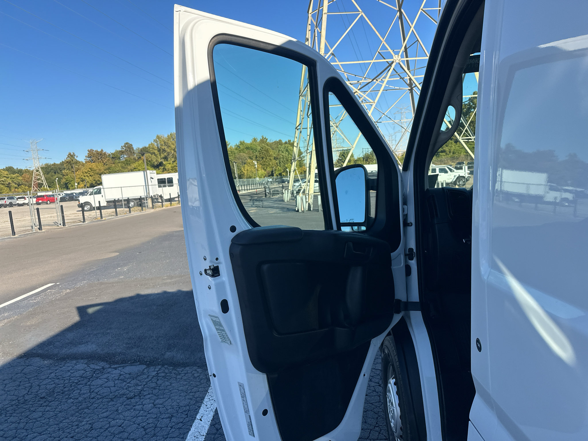 Used 2023 RAM ProMaster 2500 FWD image 15