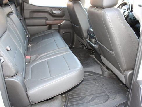 Used 2022 GMC Sierra 1500 SLT image 18
