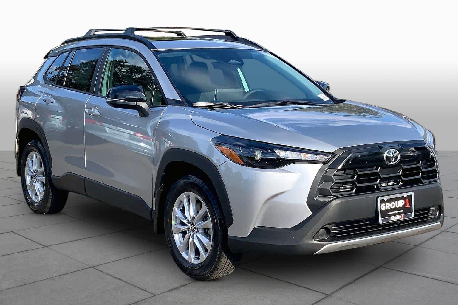 New 2026 Toyota Corolla Cross LE w/ Moonroof Package AWD/4WD image 2