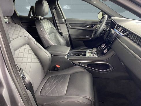 New 2023 Jaguar F-PACE S AWD/4WD image 19