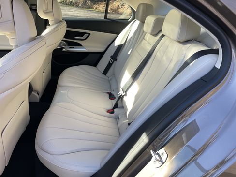 New 2026 Mercedes-Benz E 350 4MATIC Sedan image 37