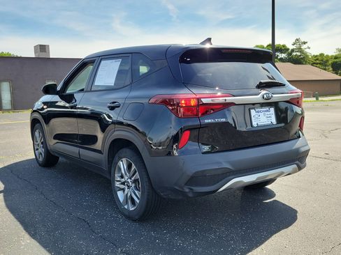 Used 2021 Kia Seltos LX AWD/4WD image 3