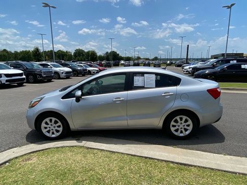Used 2013 Kia Rio LX w/ PWR Pkg FWD image 4