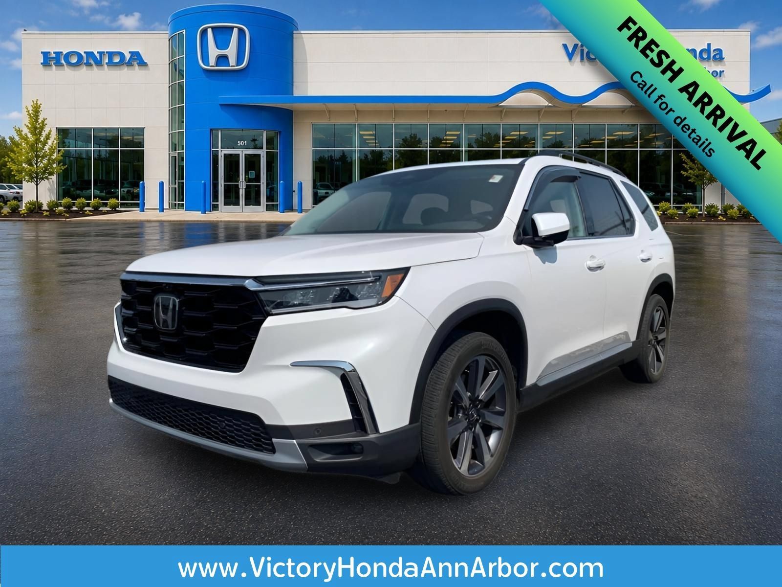 Used 2023 Honda Pilot Elite image 1