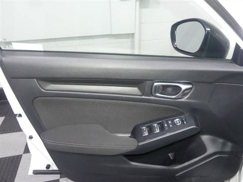 Used 2024 Honda Civic Sport image 16