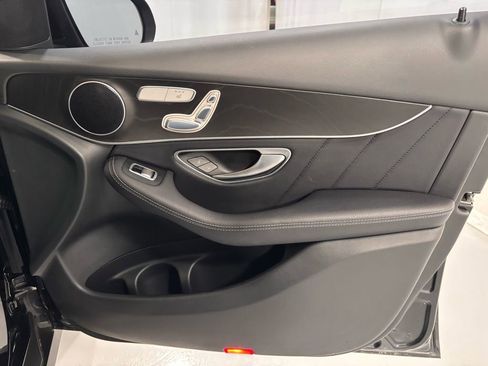 Used 2018 Mercedes-Benz GLC 300 4MATIC image 19