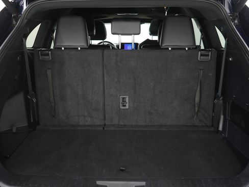 Used 2025 Toyota Highlander XSE AWD/4WD image 9