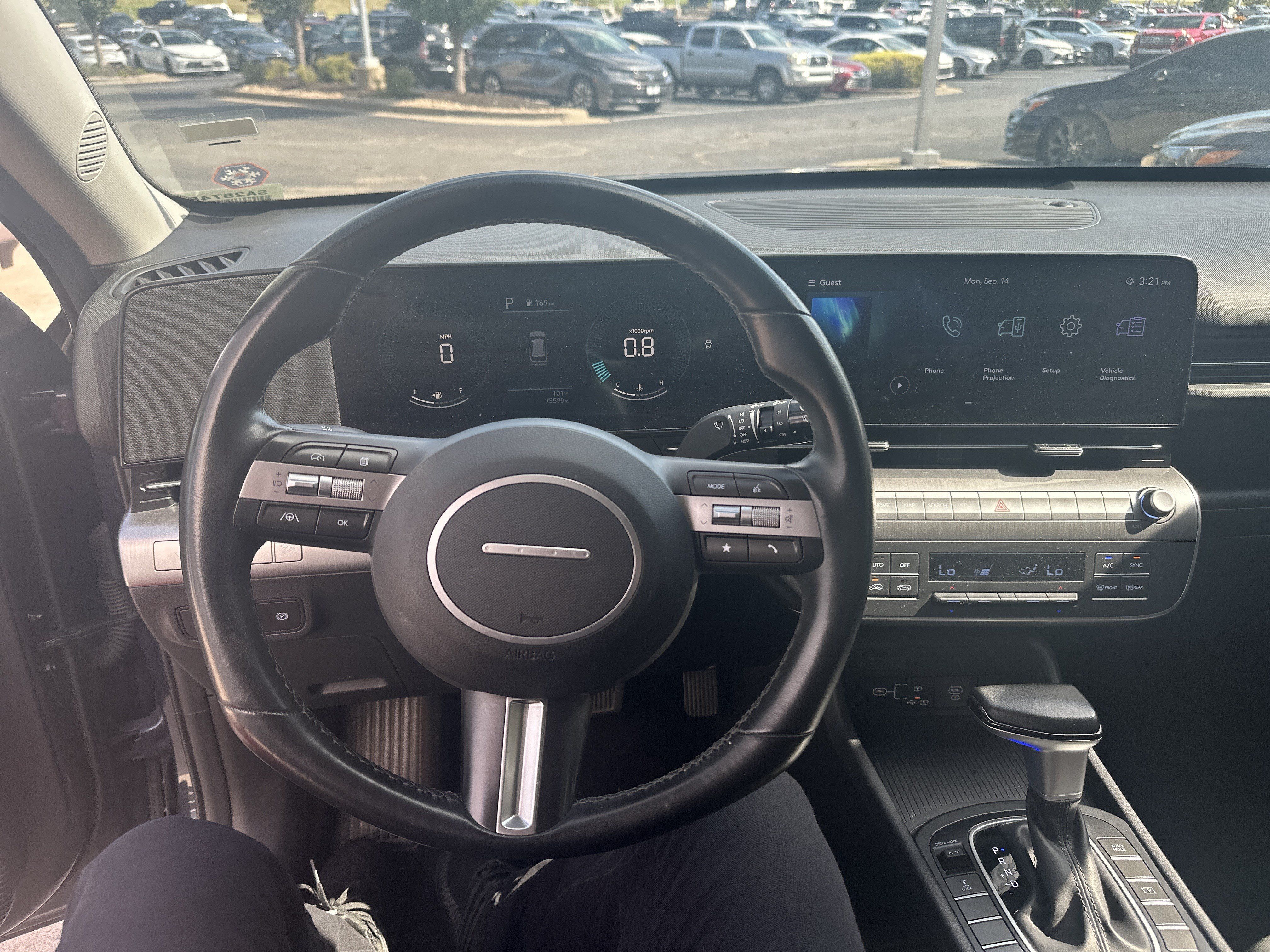 Used 2024 Hyundai Kona SEL AWD/4WD image 16