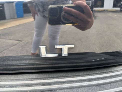 Used 2023 Chevrolet Tahoe LT RWD image 28