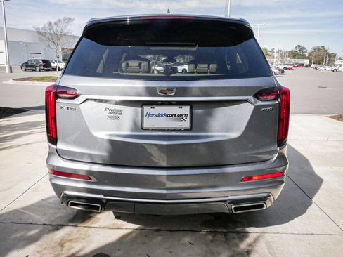 Used 2020 Cadillac XT6 Premium Luxury image 9
