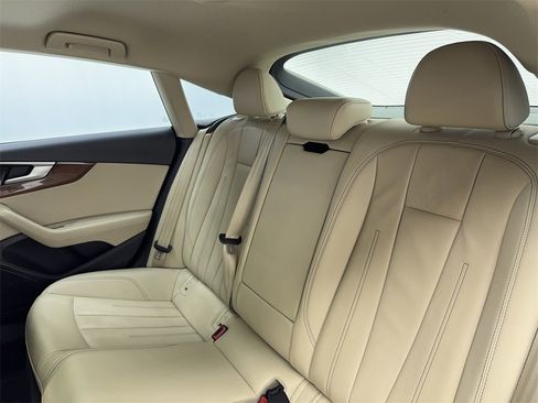 Used 2022 Audi A5 2.0T Premium image 39